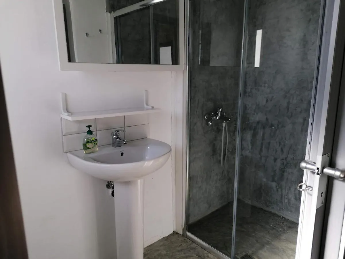 Le Mat Hostel 라르나카 키프로스
