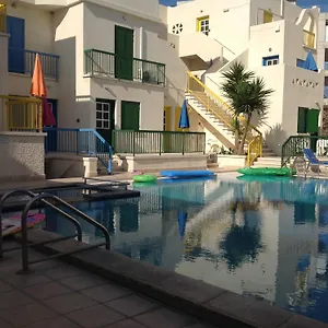 sea-n-lake-view-hotel-apartments.larnacahotels.org/