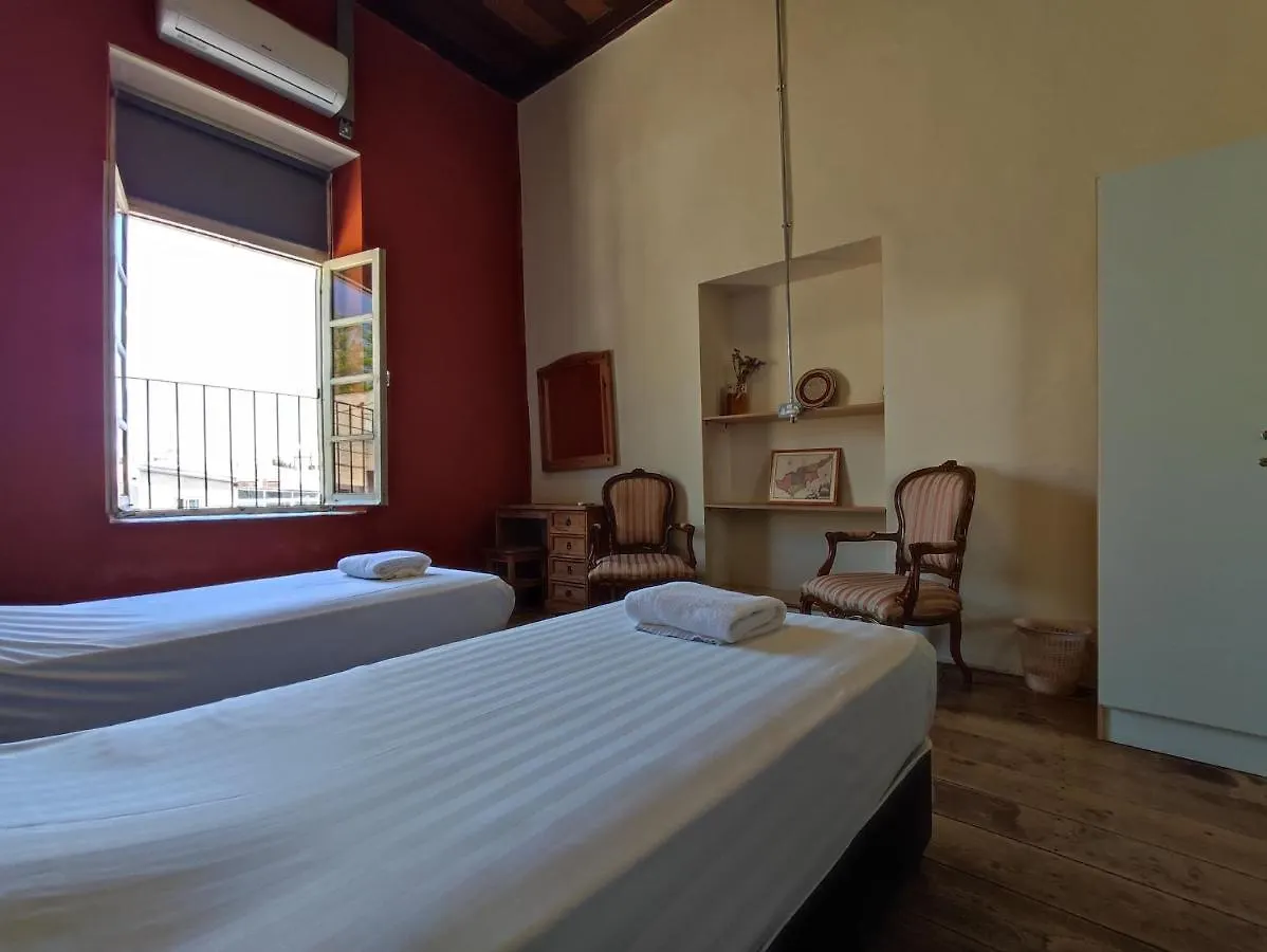 Le Mat Hostel Lárnaka Ciprus